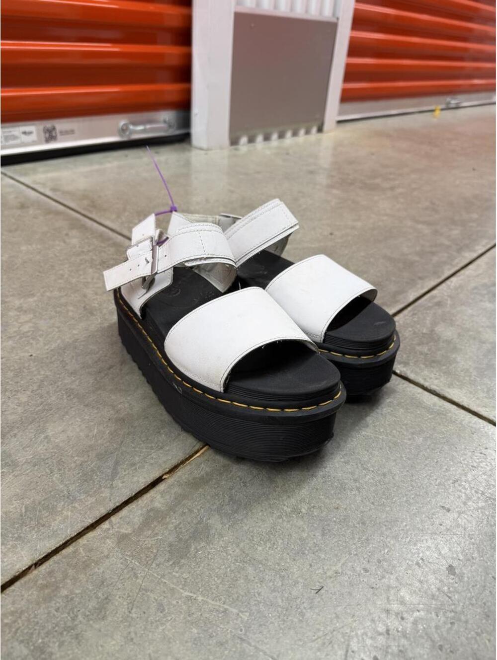 dr marten voss quad leather strap platform sandals size 9 WOMENS